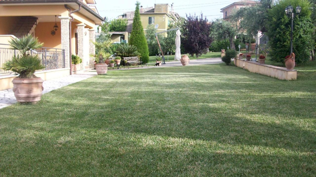 Il Giardino Degli Ulivi Panzió Canneto  Kültér fotó